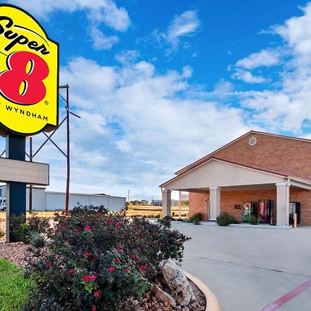 Super 8 By Wyndham Pleasanton Motel Ngoại thất bức ảnh
